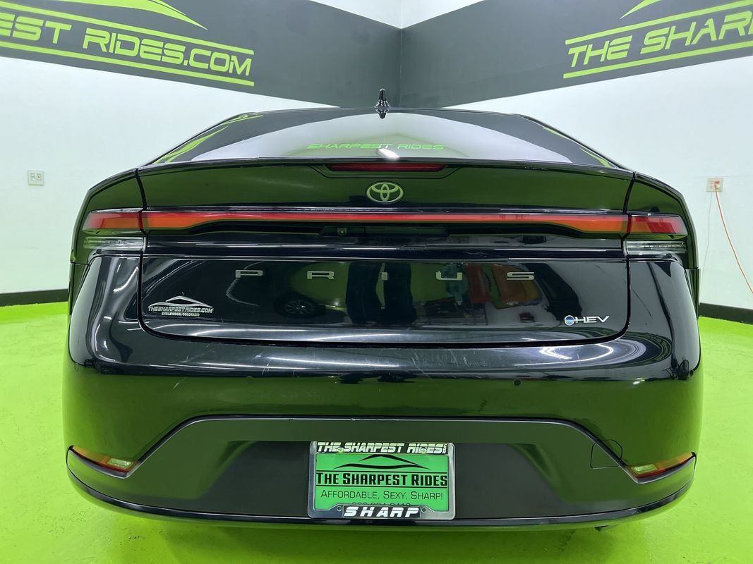 Used 2023 Toyota Prius LE FWD image 8