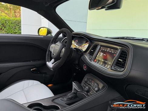 Used 2023 Dodge Challenger SRT Hellcat RWD image 31