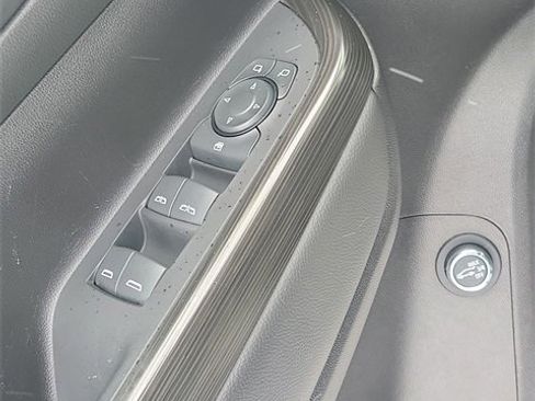 Certified 2023 GMC Acadia SLT image 24