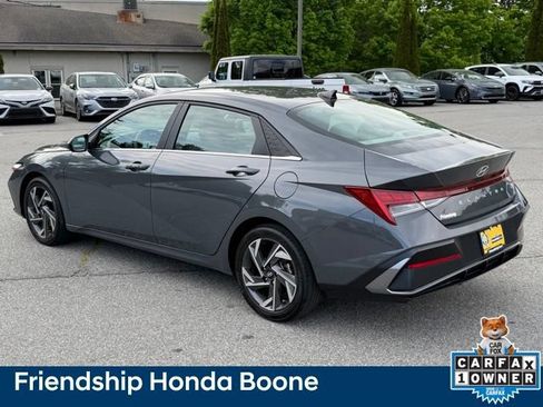Used 2024 Hyundai Elantra SEL w/ Convenience Package FWD image 8