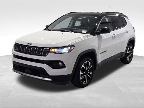Certified 2022 Jeep Compass Limited image 15