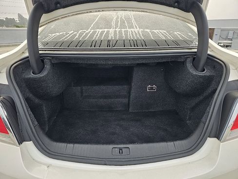 Used 2013 Buick LaCrosse Leather w/ Entertainment Package image 11