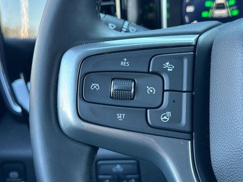 Used 2025 Chevrolet Silverado 1500 LT image 34