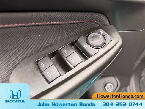 Used 2022 Chevrolet TrailBlazer RS w/ Sun and Liftgate Package AWD/4WD image 15
