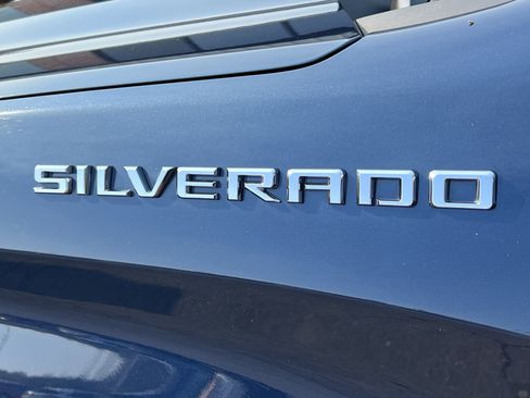 Used 2022 Chevrolet Silverado 1500 LT image 12