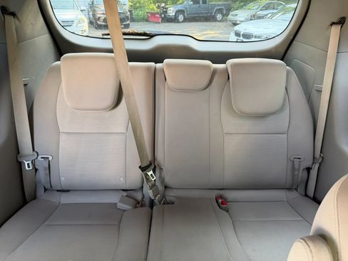 Used 2015 Kia Sedona LX FWD image 14