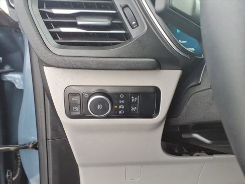 Used 2024 Ford Escape Platinum image 11