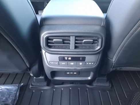 New 2025 Honda Pilot EX-L image 9