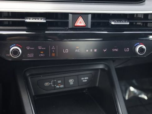Used 2025 Kia K5 LXS FWD image 23