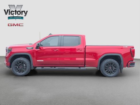 Used 2023 GMC Sierra 1500 Elevation w/ Elevation Premium Package AWD/4WD image 6