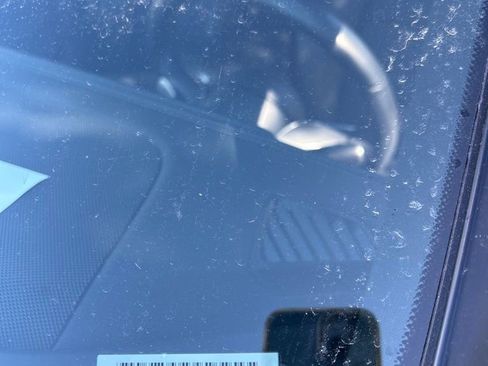 Used 2025 Mercedes-Benz GLS 450 4MATIC image 3