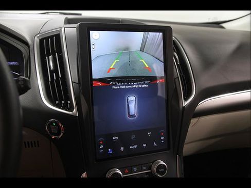 Used 2024 Ford Edge Titanium w/ Titanium Elite Package AWD/4WD image 13