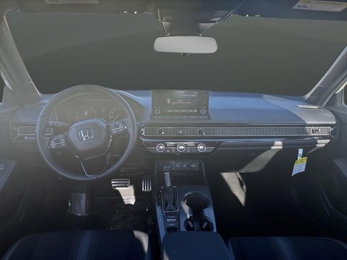 Used 2025 Honda Civic Sport image 5