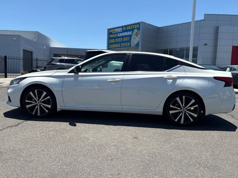 Used 2022 Nissan Altima 2.5 SR FWD image 6