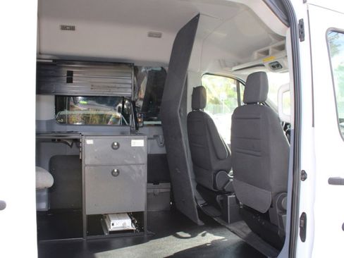 Used 2017 Ford Transit 150 XLT image 19