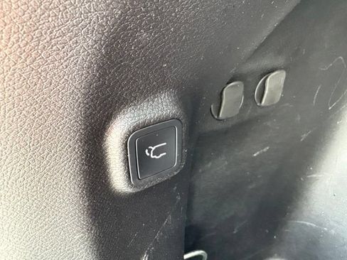 Used 2022 Jeep Cherokee Latitude Lux FWD image 20
