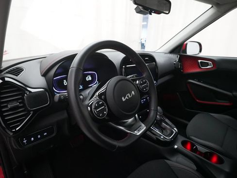 Used 2023 Kia Soul GT-Line FWD image 8