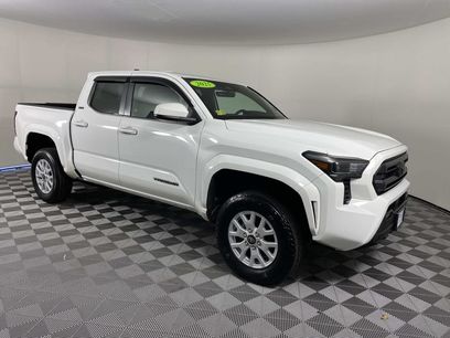Used 2025 Toyota Tacoma SR5