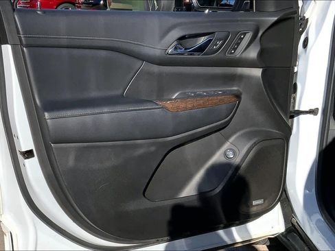 Used 2021 GMC Acadia Denali image 20