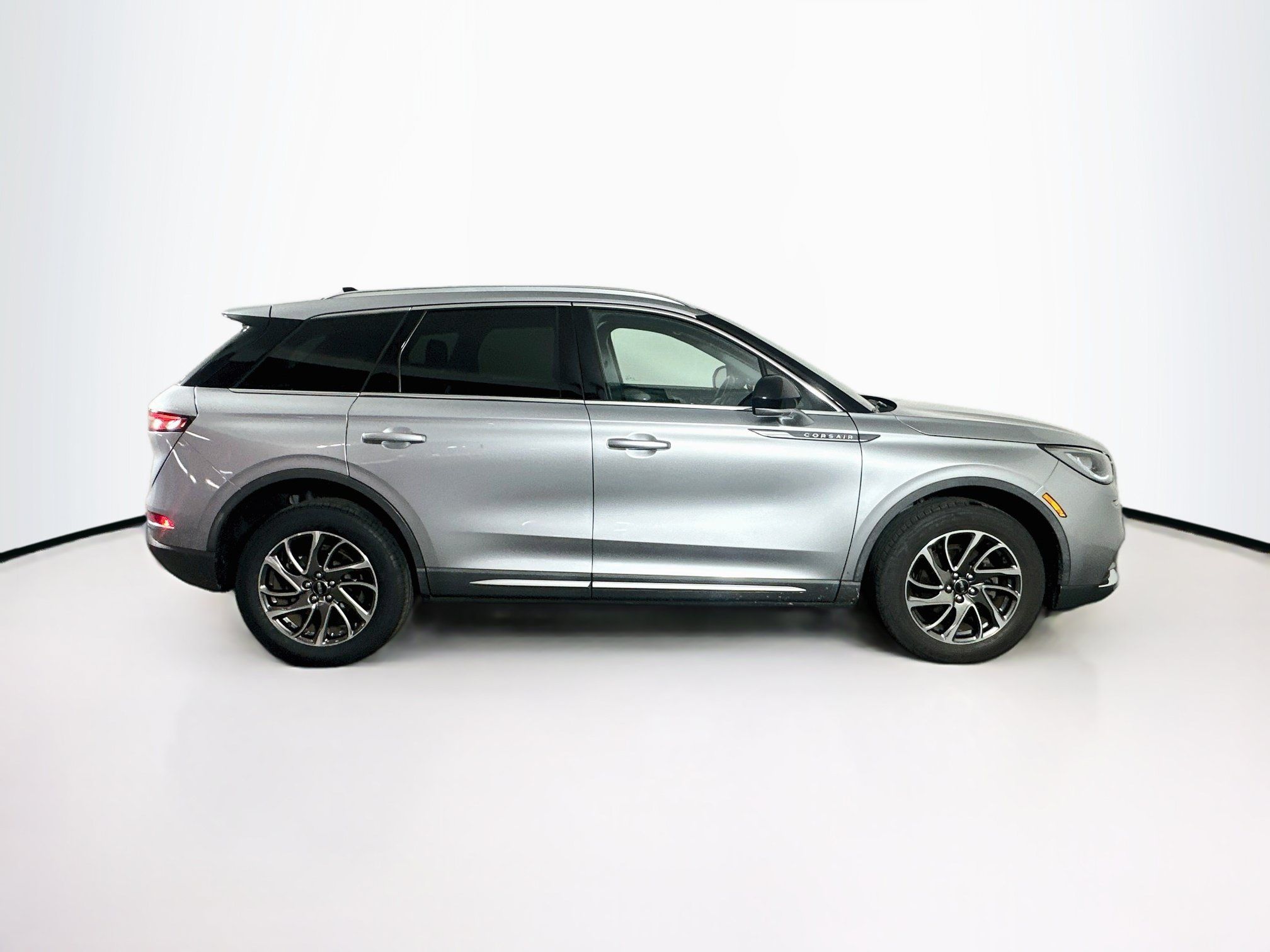 Used 2021 Lincoln Corsair FWD image 10