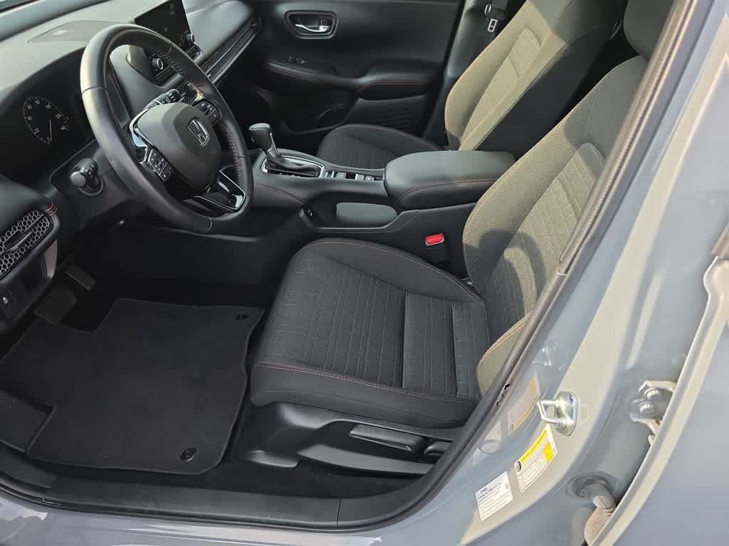 Certified 2025 Honda HR-V Sport image 15