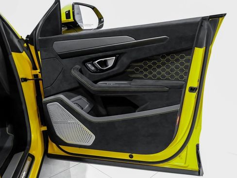 Used 2024 Lamborghini Urus Performante image 51