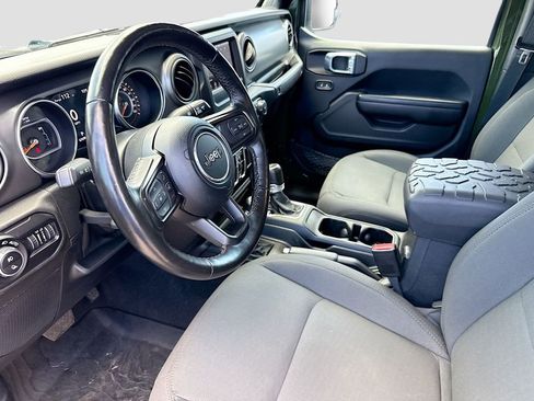 Used 2021 Jeep Gladiator Sport AWD/4WD image 25