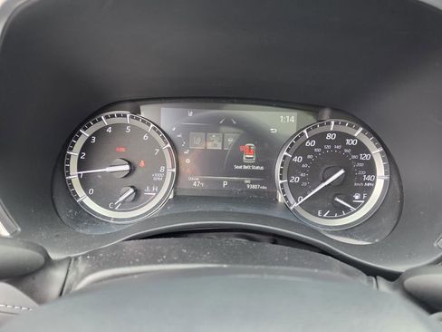 Used 2022 Toyota Highlander XLE image 14