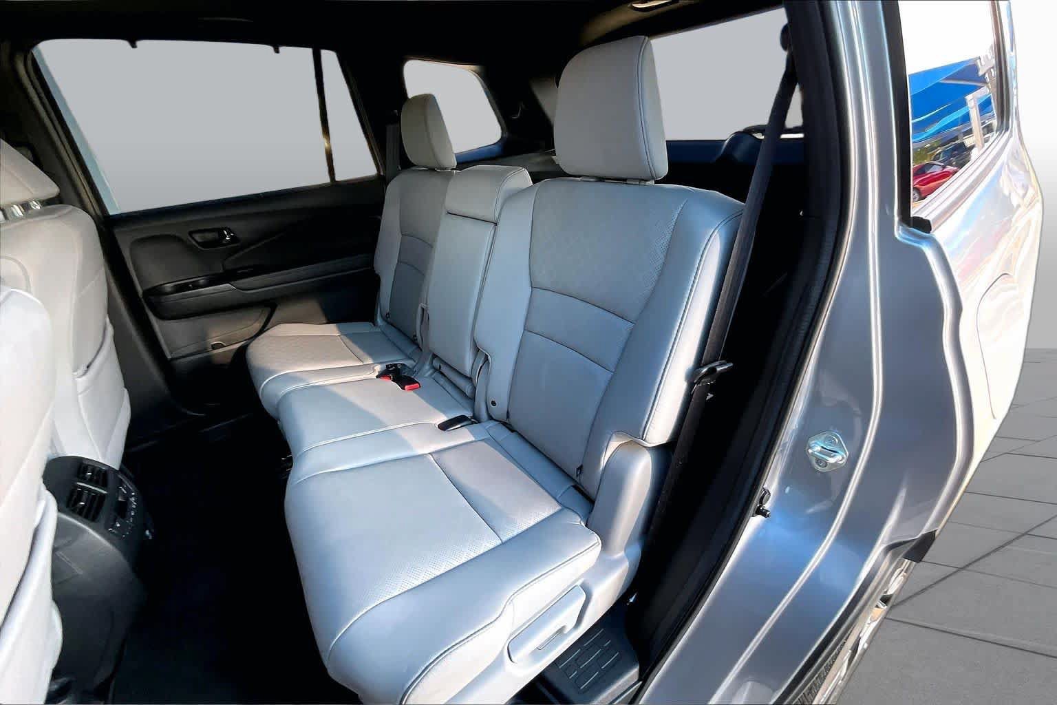 Used 2023 Honda Passport Elite image 20
