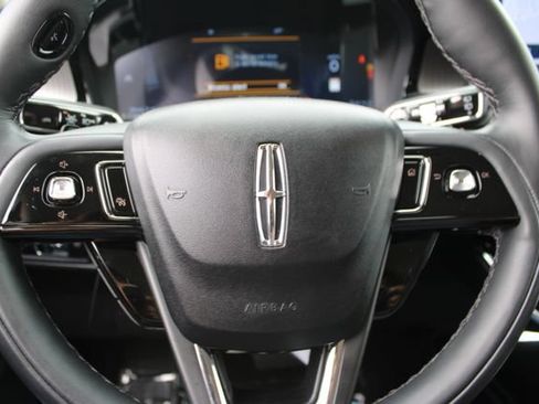 Used 2023 Lincoln Corsair Reserve FWD image 18
