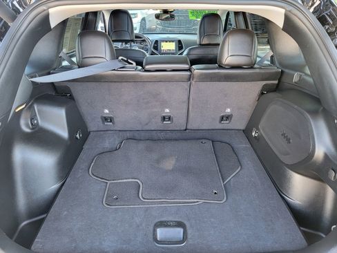 Used 2023 Jeep Cherokee Altitude Lux w/ Lux Elite Package image 16