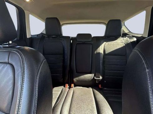 Used 2018 Ford Escape Titanium w/ Ford Safe & Smart Package image 10