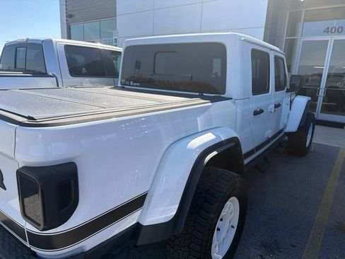 Used 2022 Jeep Gladiator Rubicon w/ Trailer Tow Package AWD/4WD image 26