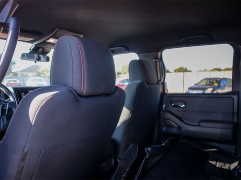 Used 2024 Nissan Frontier PRO-4X w/ Technology Package image 22