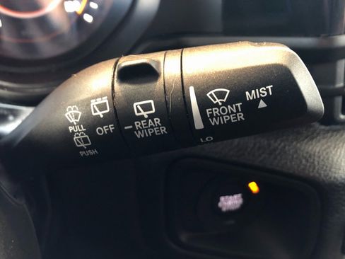 Used 2024 Jeep Wrangler Sport S image 33