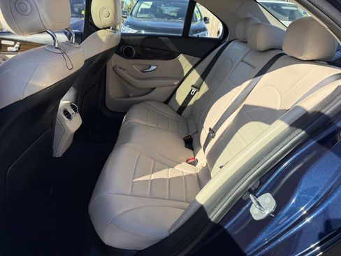 Used 2019 Mercedes-Benz C 300 Sedan image 9