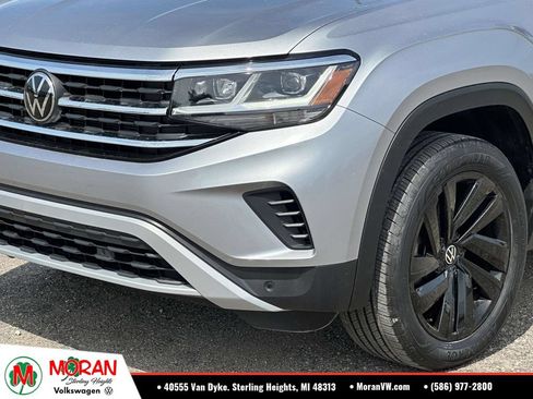 Certified 2023 Volkswagen Atlas Cross Sport SE w/ Panoramic Sunroof Package AWD/4WD image 7