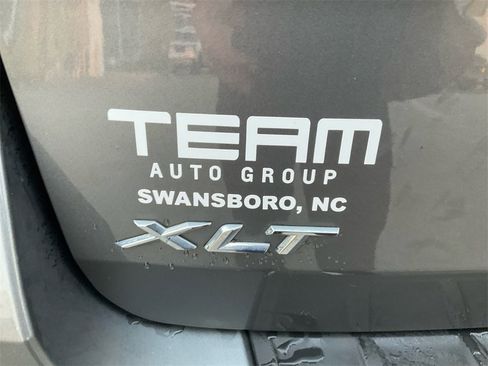 Used 2023 Ford Explorer XLT image 13