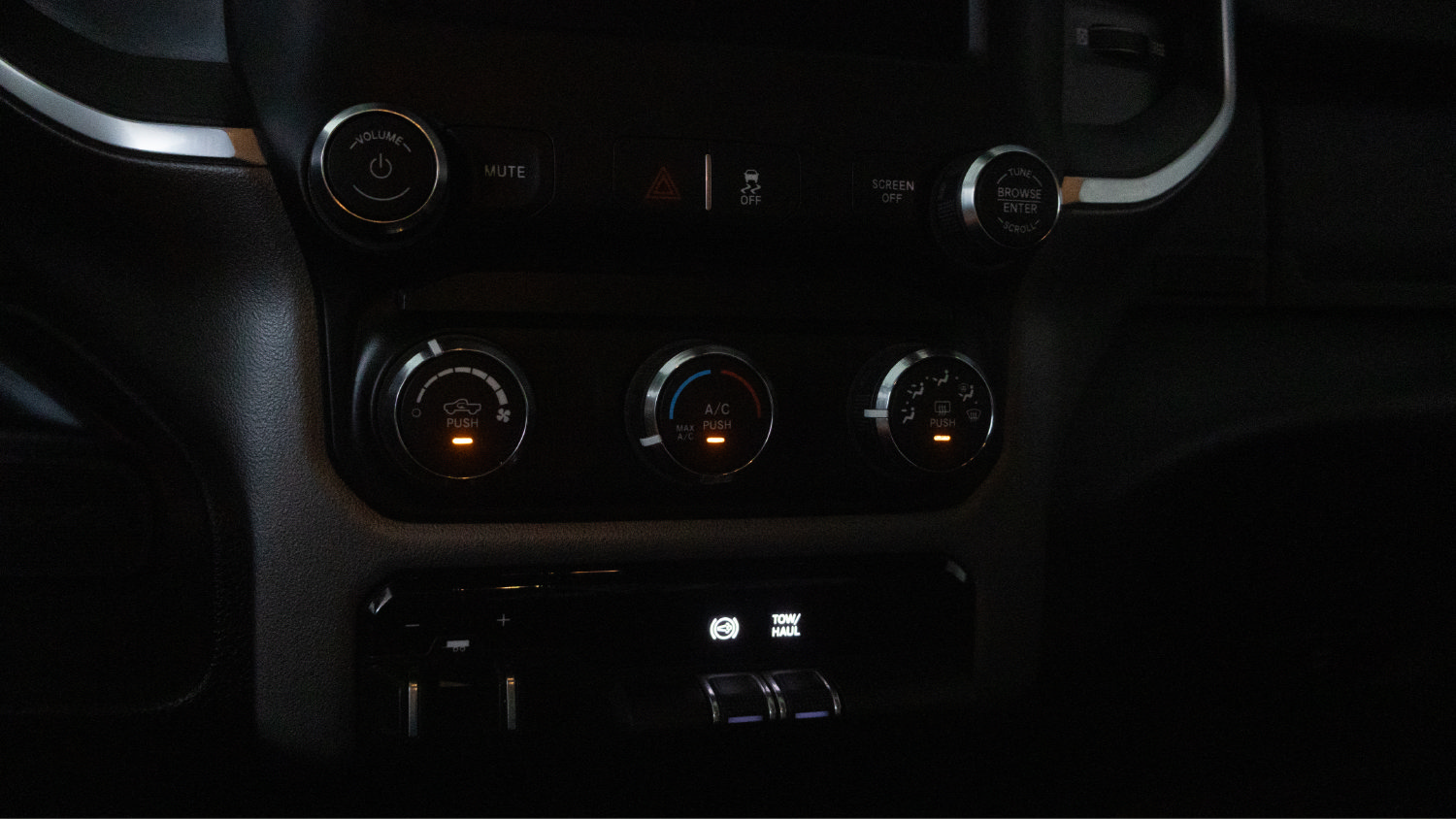 Used 2024 RAM 2500 Big Horn AWD/4WD image 13