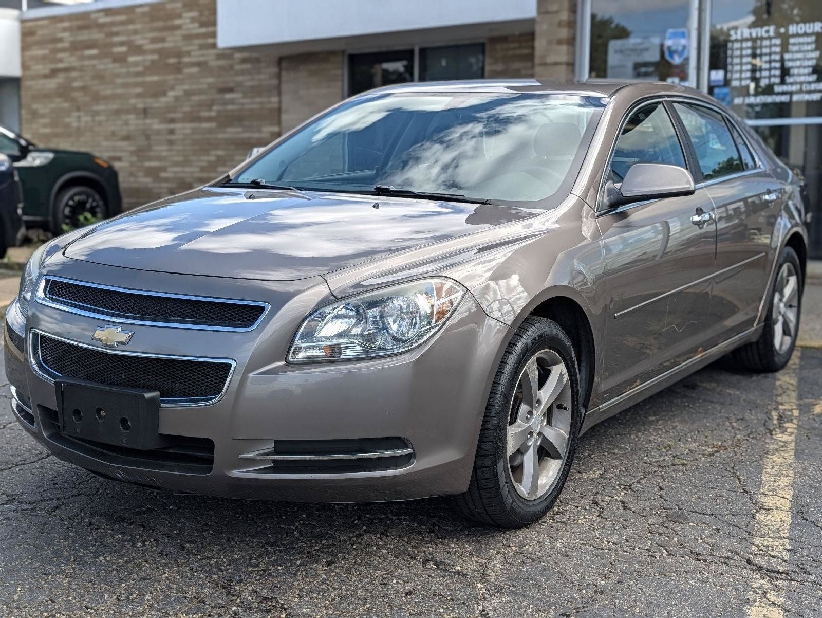 Used 2012 Chevrolet Malibu LT FWD image 4