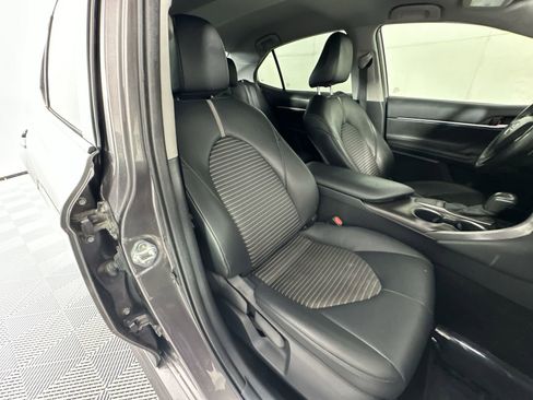 Used 2022 Toyota Camry SE w/ Convenience Package FWD image 26