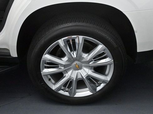 Used 2024 Chevrolet Tahoe High Country AWD/4WD image 35