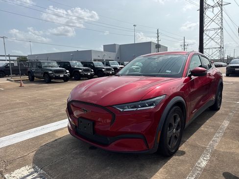 Used 2021 Ford Mustang Mach-E Select RWD image 4