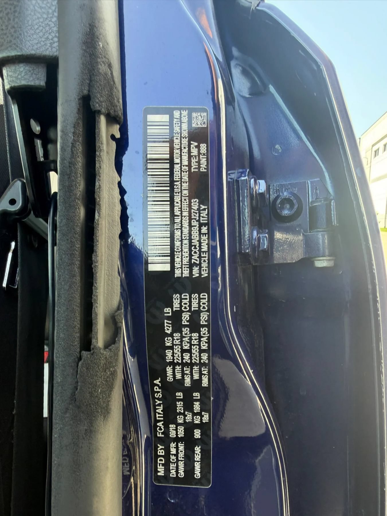 Used 2018 Jeep Renegade Latitude FWD image 30
