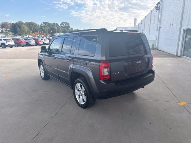 Used 2014 Jeep Patriot Latitude AWD/4WD image 5
