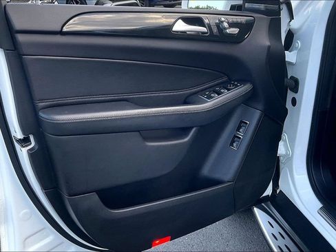 Used 2018 Mercedes-Benz GLS 450 4MATIC image 15