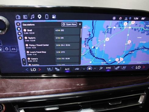 Used 2025 Chevrolet Traverse RS AWD/4WD image 58