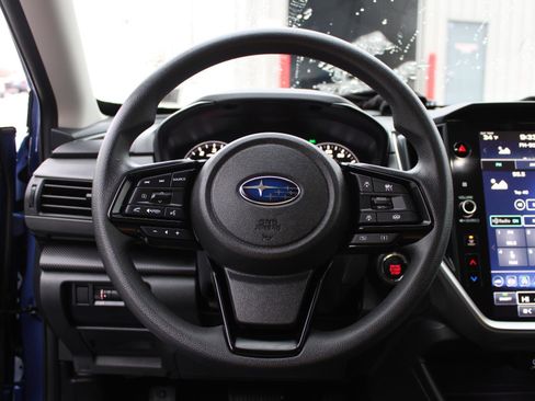 Used 2025 Subaru Crosstrek 2.0i Premium image 10