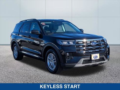 Certified 2025 Ford Explorer Active w/ Active Comfort Package image 7
