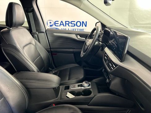 Used 2023 Ford Escape Platinum AWD/4WD image 27